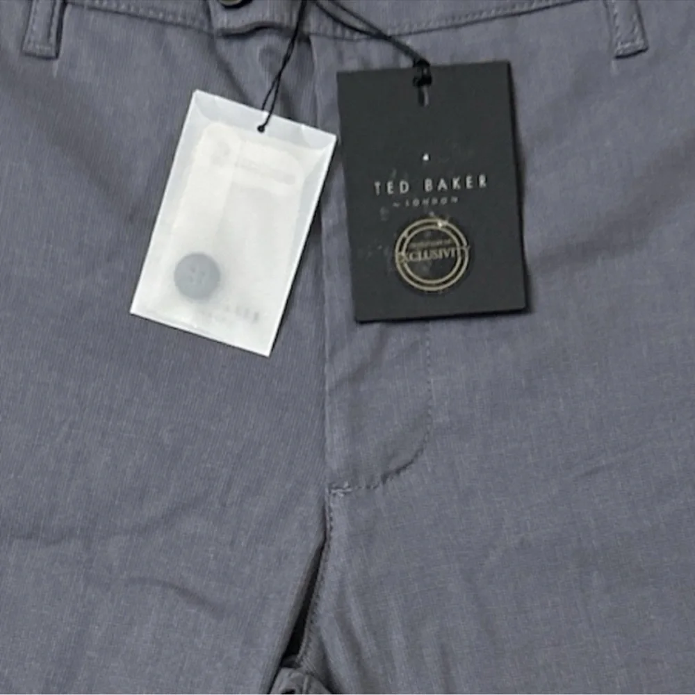 Ted Baker Corto Semi Plain Shorts